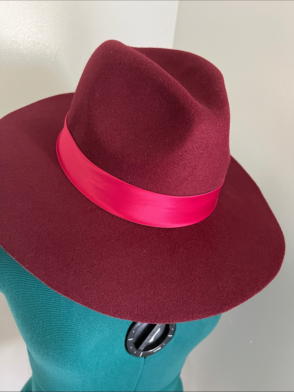 Nordstrom Burgundy Felt Fedora with Hot Pink Satin Band